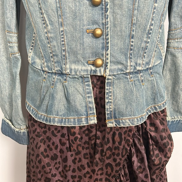 Marc Jacobs Fitted Washed Look Jean Jacket size 12- gently used - Picture 7 of 17